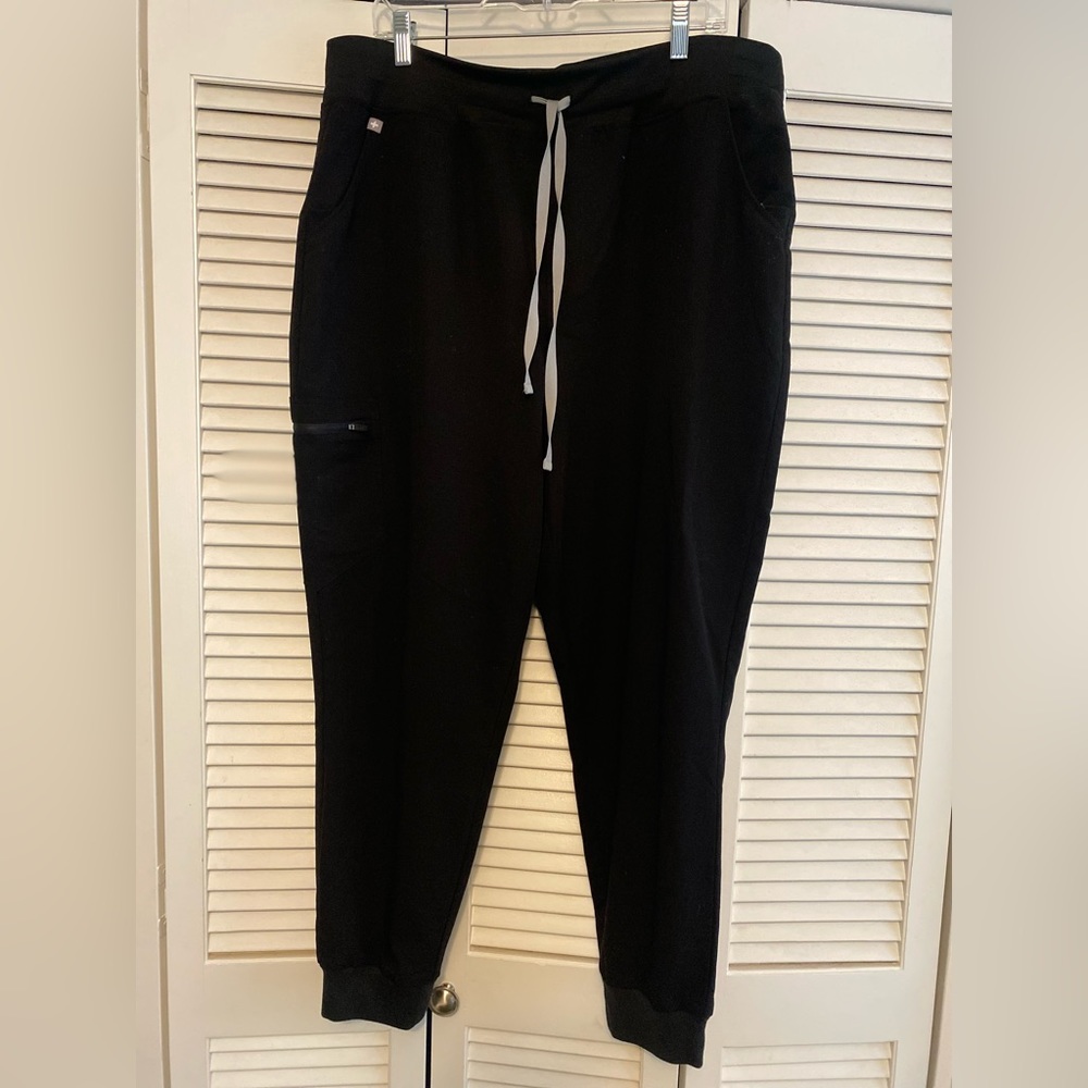 Figs womens zamora jogger black scrubs xxl petite